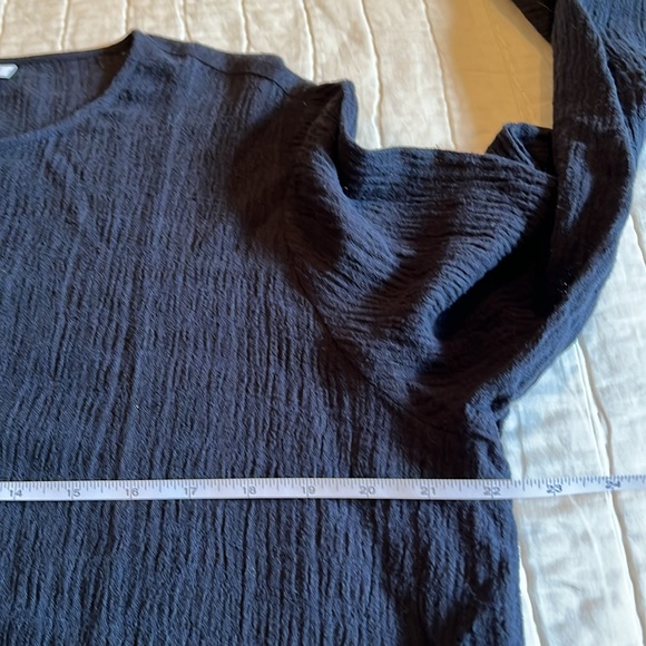 Top - Picture 3 of 6